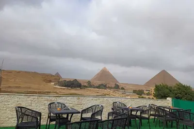Image de Belle vue sur les pyramides, avec air conditionné, WiFi, et service de guide tour