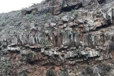 Image de Cave House situé dans écologique domaine privé avec des vues spectaculaires