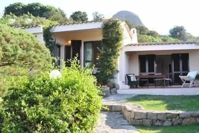 Belle villa avec jardin donnant sur le archipel de la Maddalena