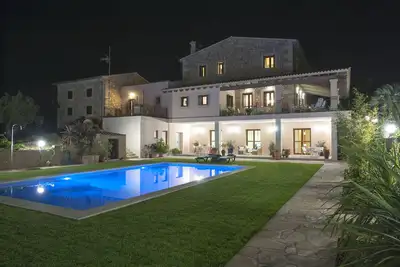 Image de Offre! ! ! Luxe et confort à portée de main pour toute la famille - Licence Et \/ 4091