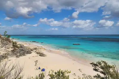Image de Breathtaking two-bedroom beachfront cottage in Bermuda