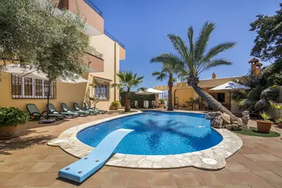 Image de Villa Palmera - spacieuse villa avec vue sur la mer