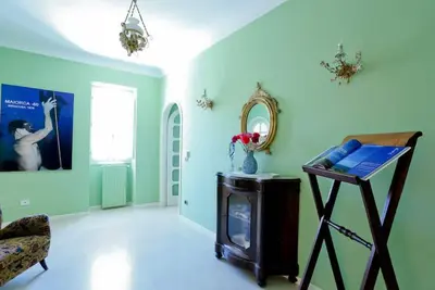 Image de Appartement luxueux à quelques mètres de la mer. Equipé de tout le confort.