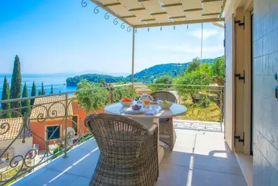 Image de Côte de N-E \/ Palalopetres Kalami Suite de Luxe Kvii \/ 200m de la plage \/ vue sur la mer \/ piscine