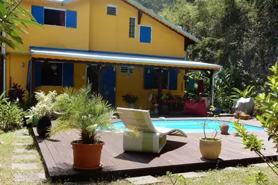 Image de Vos vacances dans un espace magnifique avec piscine et balnéo