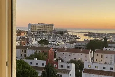 Image de Appartement Duplex Avec Vue Sur La Marine Et La Mer, Avec Piscines Et Wifi