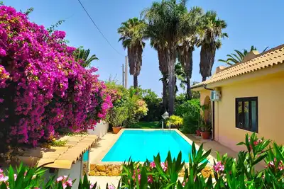 Image de Bel appartement dans villa avec piscine Ă Syracuse