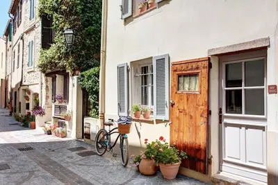 Image de Maison du Bateau - Maison de Luxe au coeur de la vieille ville - Antibes-Rental