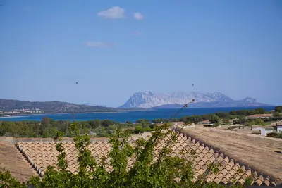 Image de maison vue mer à couper le souffle sur deux niveaux
