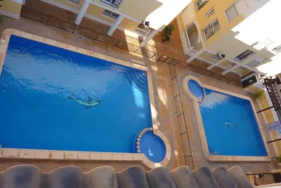 Image de 5 p. Appartement Luxe 30 min. au sud d'Alicante \/ 10 min. à la plage \/ près du golf!
