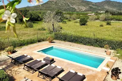 Image de Villa rustique de charme, piscine et wifi. Cyclistes idéaux Offre spéciale
