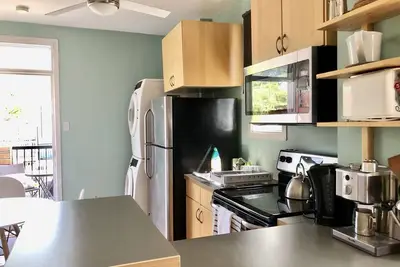 Image de Montreal: superbe appartement meublé tout confort - stylish and cosy unit