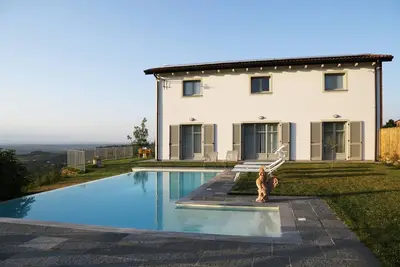 Image de Charmante villa et piscine parmi les collines de l'Unesco de Monferrato. . . vue imprenable! !