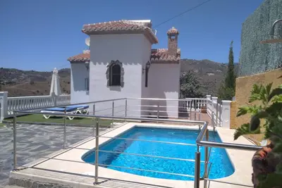 Image de Villa Las Encinas sur la Costa del Sol. Offres pour 2019-2020