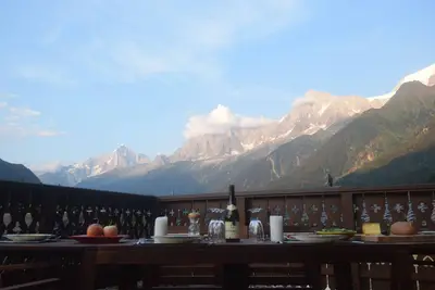Image de Appartement de luxe avec grande terrasse clôturée
