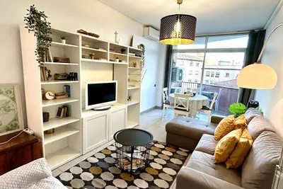 Image de Grand Appartement En La Sagrera. Très calme et bien desservi(Pour Vous Aider)