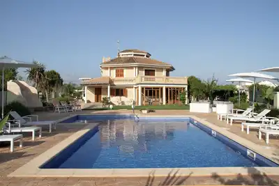 Image de Villa Ă 500 m de la plage, avec piscine, jardin, jardin bio et Wi-Fi gratuit