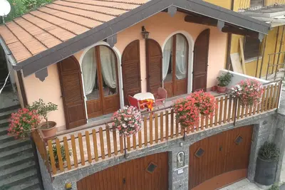 Image de Chalet Avec Piscine Pour 2 Personnes En Valle Albano