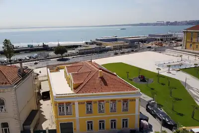 Image de Incroyable appartement au dernier étage - Vue sur la rivière - Wifi gratuit
