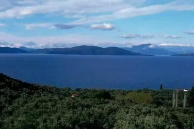 Image de Panorama inoubliable dans un endroit très calme. Situé au centre, gr. Lot.