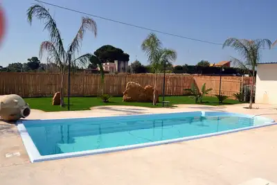 Image de Villa Katiuscia avec piscine privée, jardin, proche de la plage, wifi gratuit.