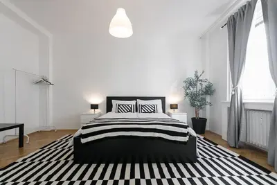 Image de Opera B & W City Center Suite