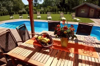 Villa avec piscine chauffée à 28 - sauna - bain de vapeur à 39 - Berlin à 30 min