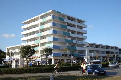 Image de Appartement 62 dans la maison et exposé au vent sous le vent dans un emplacement de premier choix