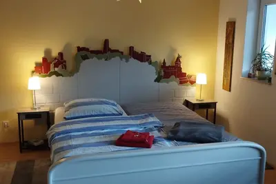 Image de appartement de vacances spacieux avec une touche (105 m²), retraite, cheminée