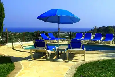 Image de Élégant appartement Cortijo + avec jardin et piscine, à pied dans le village et sur la plage