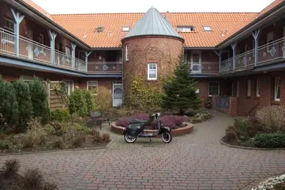 Image de Petit appartement mansardé confortable avec balcon et loggia près de la côte