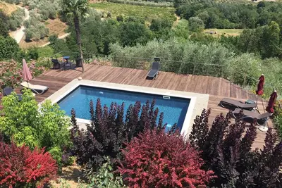 Image de Appartement - superbe vue, au milieu des oliveraies, piscine, WiFi, climatisation