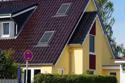 Vivre sur trois niveaux - 2, 5 pièces jumelée avec terrasse et accès privé