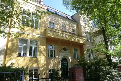 Image de meublées avec goût et appartement calme dans l'ouest de Lichterfelde