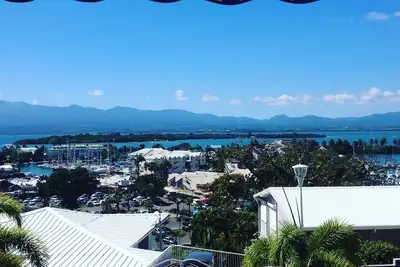 Image de Studio idéalement située à la marina du Gosier