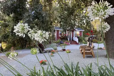 Image de ~ Amitabha ~ Wine Country Cottage! Idéalement situé à Santa Rosa