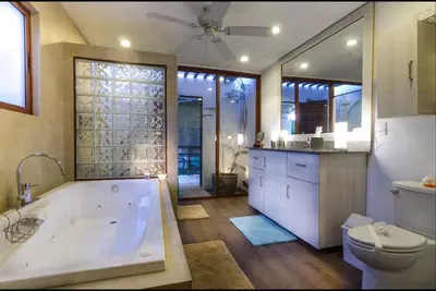 Image de Emplacement, emplacement, emplacement! Lits super confortables et quartier incroyable
