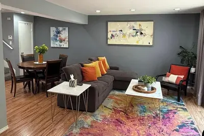 Image de Uptown \/ Katy Trail Chic & Central Avec Patio