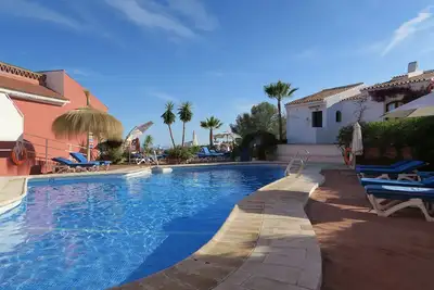 Image de Maison de vacances avec piscine partagée et jardin privé, wifi illimité inclus