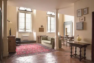 Image de app avec 2 chambres doubles, 2 salles de bains, 1 cuisine ouverte sur le salon, Wi-Fi, Ac