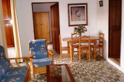 Image de Appartement dans manoir en pierre avec piscine et wifi Ă 2 km d'Inca