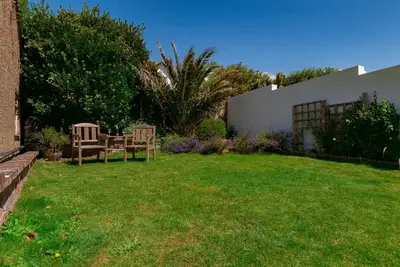 Image de Maison familiale et spacieuse avec vue panoramique sur la mer - Ă quelques pas de la plage