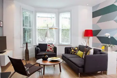 Image de Superbe Appartement 2br 2ba Ă 15min du Centre