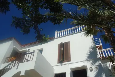 Image de Las Americas:  200m de la plage proche de toutes facilités, situation centrale