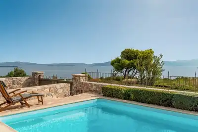 Image de Villa exceptionnelle, vue imprenable sur la mer et détente! ! !