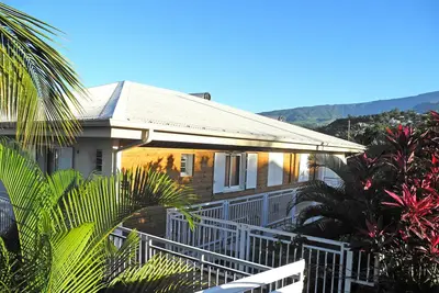 Image de Appartement classé 2 étoiles dans un écrin de verdure proche mer et montagne