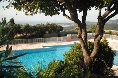 Image de Location de vacances à La Croix Valmer: domaine privé avec piscine