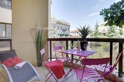 Image de Appartement Terrasse, Face Vieux- Nice, Ascenseur, Clim, Wifi