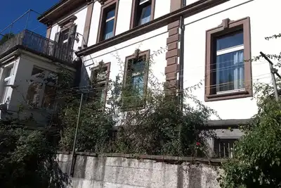 Image de Wohung moderne, spacieux et confortable Villa bien desservi par les transports