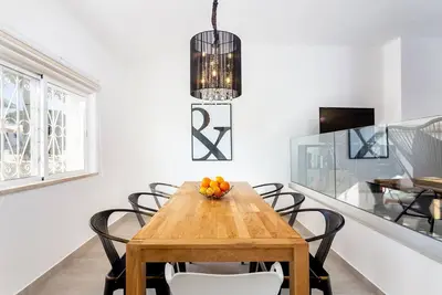 Vale do Lobo Design Villa: heated pool w/ kids section, golf discounts